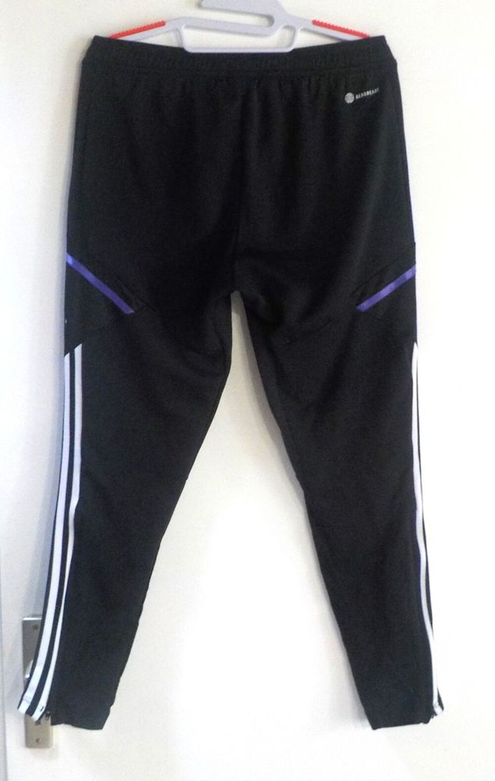 PANTALON JOGGING NOIR ADIDAS TAILLE M Vêtements