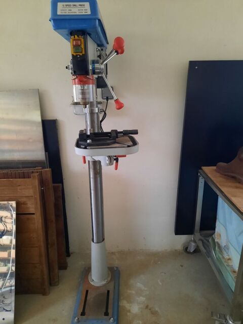 PERCEUSE SUR COLONNE 700 69470 Cours-la-ville