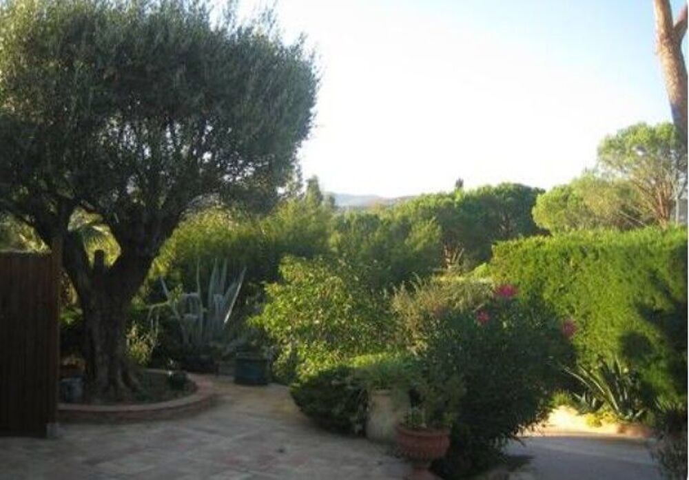   Villa magnifique de type traditionnel avec piscine Provence-Alpes-Côte d'Azur, Cogolin (83310)