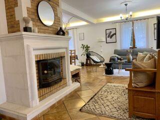 Vente Maison Villa 64m² + T2 indépendant 35m² ? Terrain plat 1687m² Roquefort-les-pins