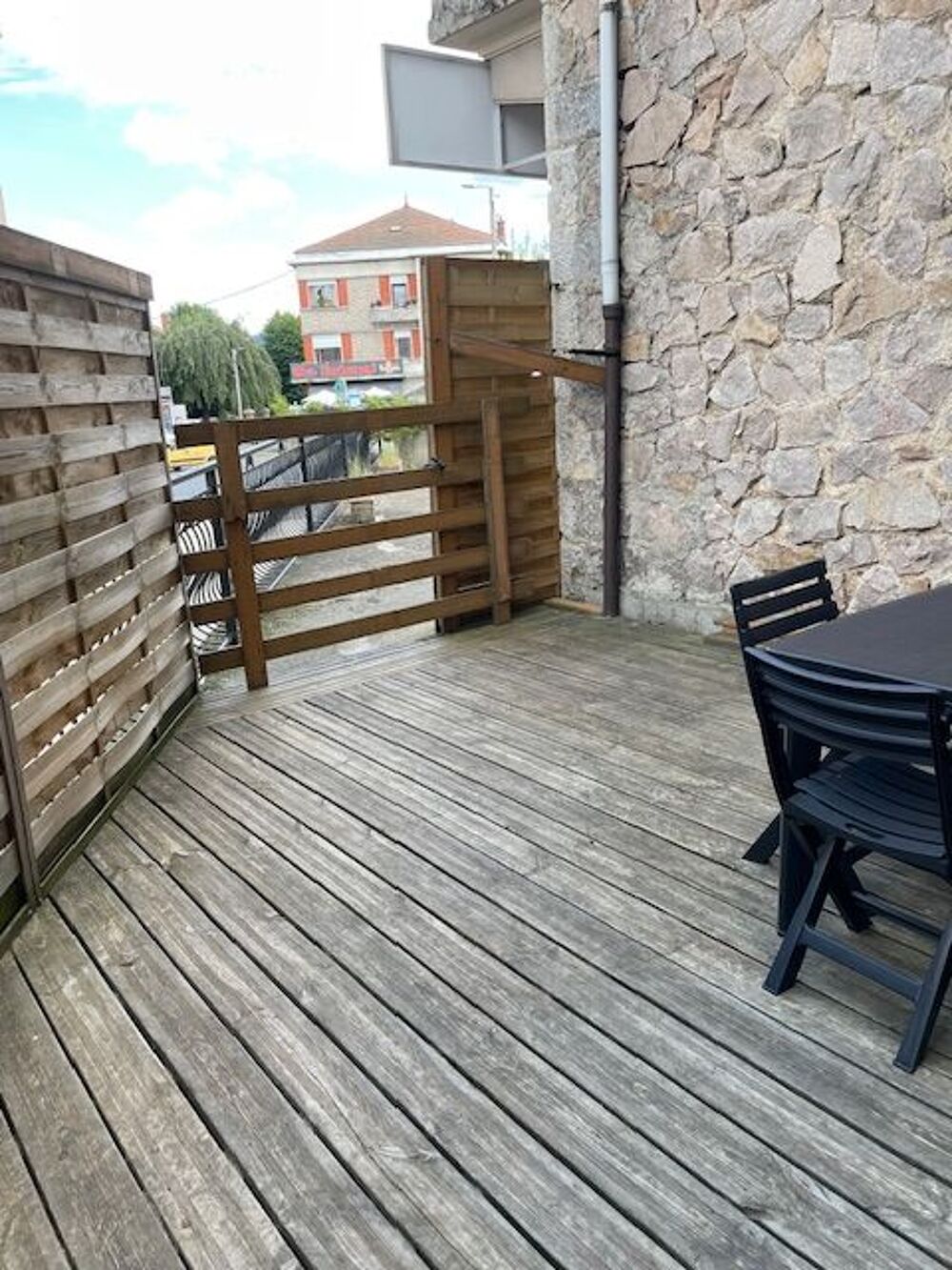 Location Appartement F2 au RDC Dunières