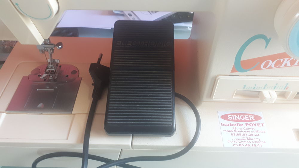 Machine &agrave; coudre singer cocktail Electrom�nager