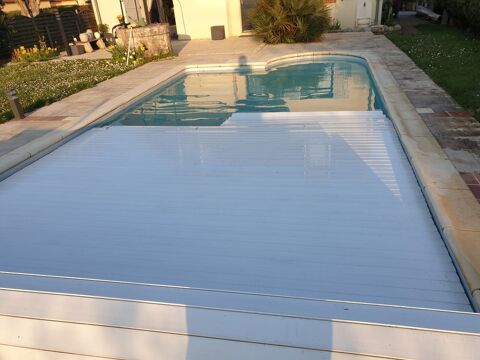 Rideau de piscine solaire 0 Crcy-la-Chapelle (77)