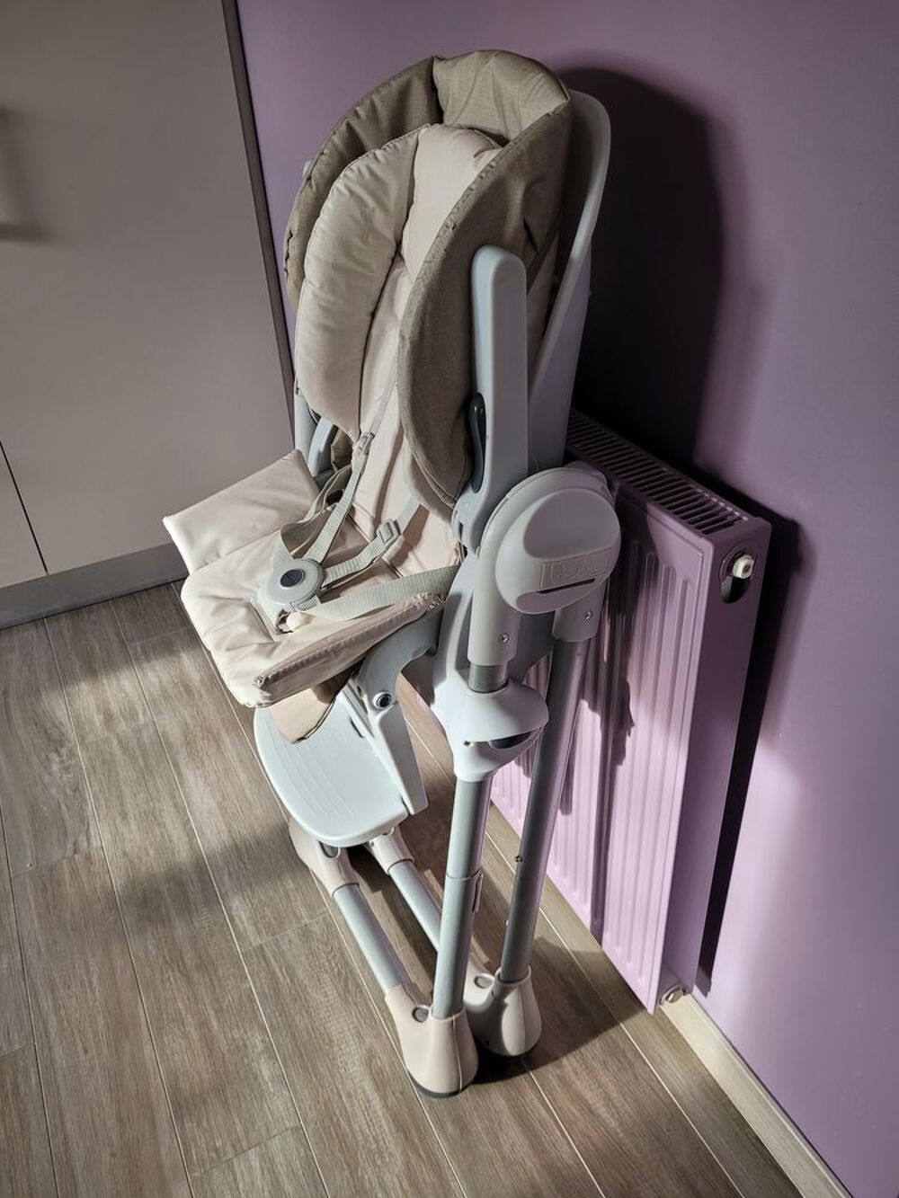 Chaise haute chicco polly 2 en 1 Puériculture