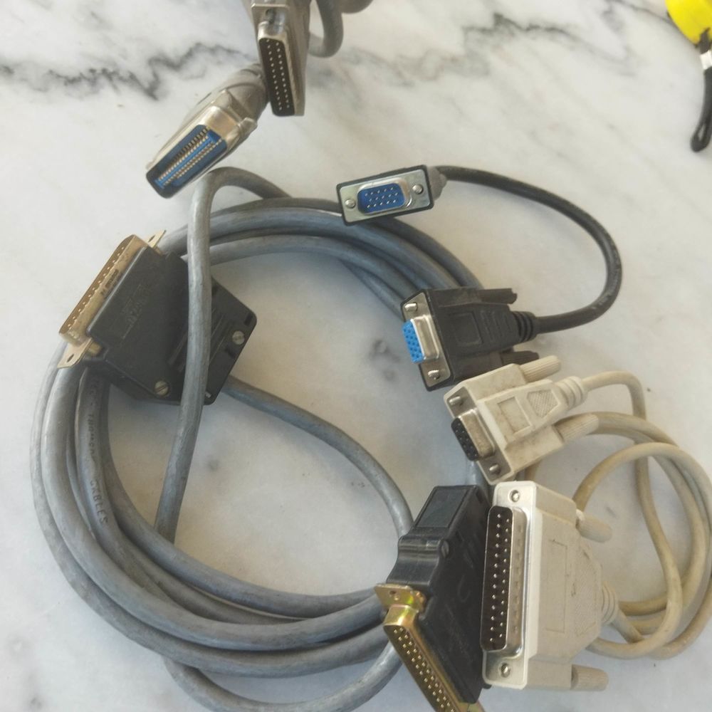 Divers cables informatiques Matériel informatique