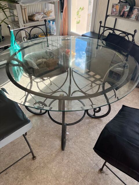 table fer forgé avec 4 chaises 145 Valbonne (06)