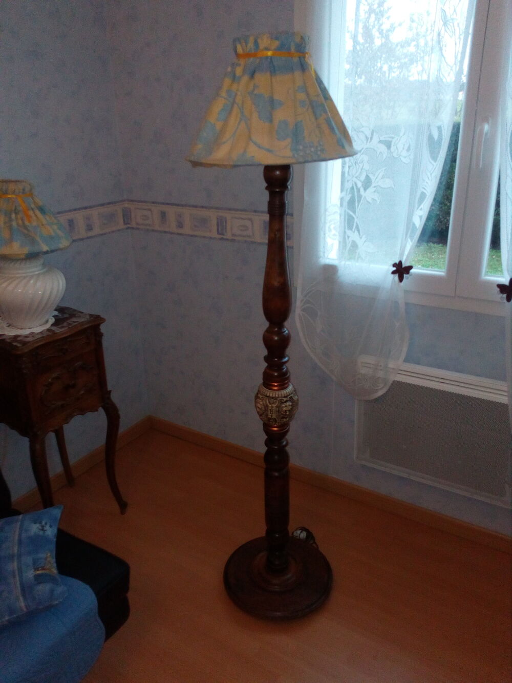 Lampadaire style Henri II Meubles