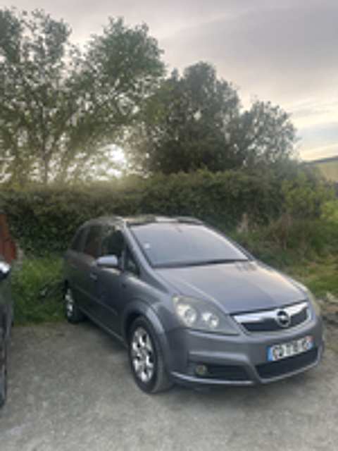 Zafira 1.9 CDTI - 120 ch FAP Cosmo Pack 2006 occasion 85290 Saint-Laurent-sur-S&egrave;vre