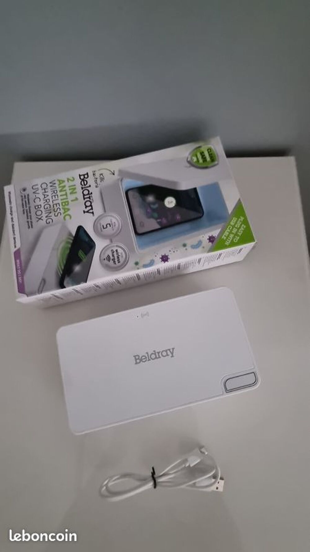 St&eacute;rilisateur UV pour portable ........ Téléphones et tablettes