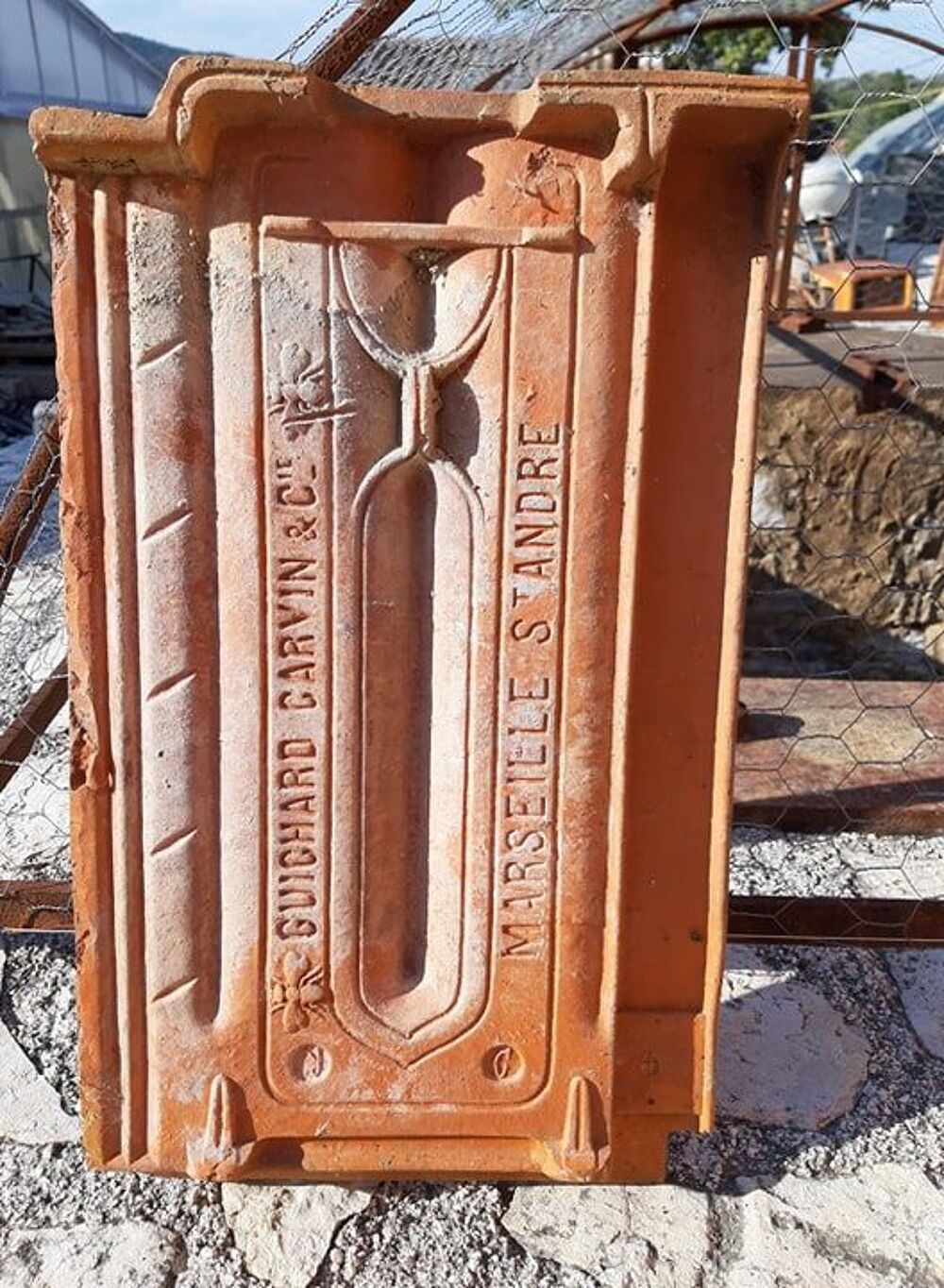 tuiles plates anciennes Bricolage