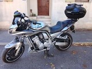 YAMAHA 2002 occasion 84120 Pertuis