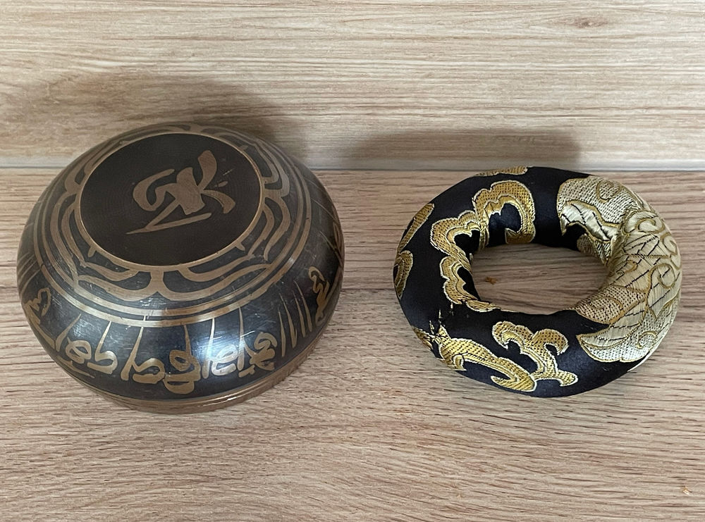 Bol chantant tib&eacute;tain en bronze, NEUF jamais utilis&eacute; Instruments de musique