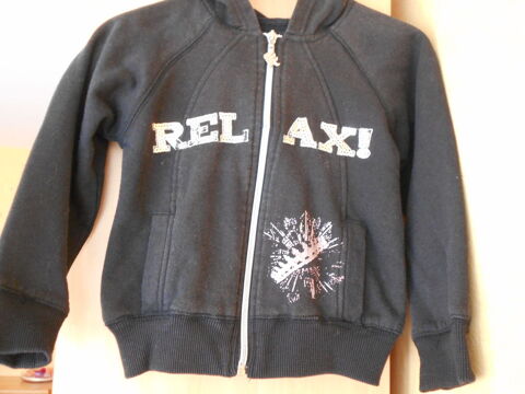 Sweat  capuche noir fille T3 ans 6 Rennes (35)