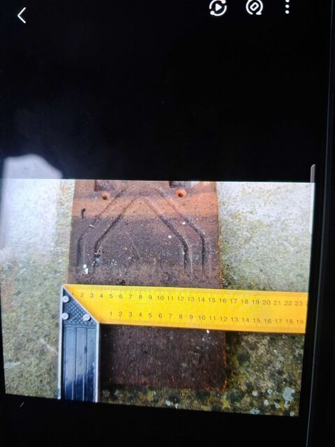 tuile+plate+phalempin 1 La Neuville-Roy (60)