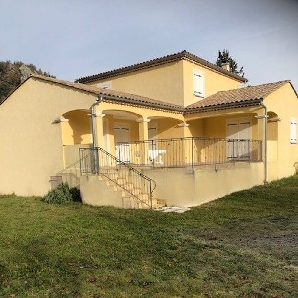 Vente Villa Villa spacieuse et lumineuse sur 2 niveaux, terrain plat piscinable Castellane