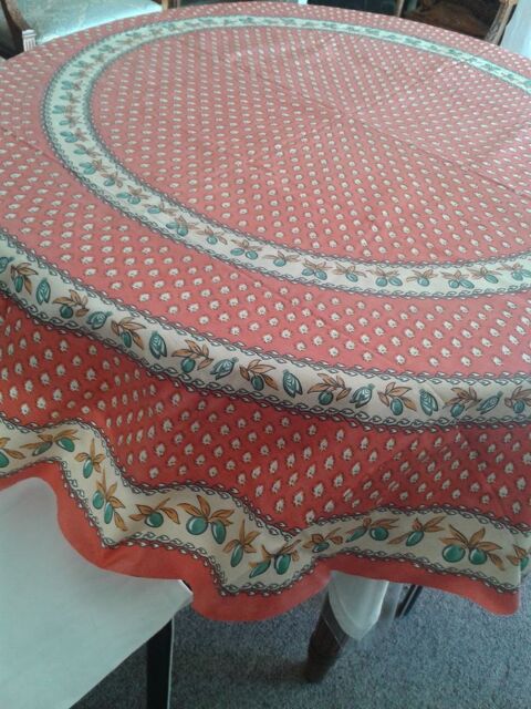 2 Nappes neuves rondes en coton enduit style proven�ale 50 Dijon (21)