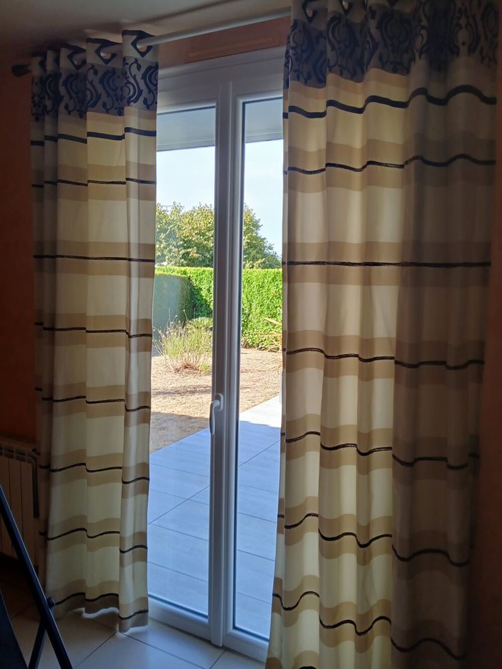 2 paires de rideaux ameublement avec tringles, Décoration