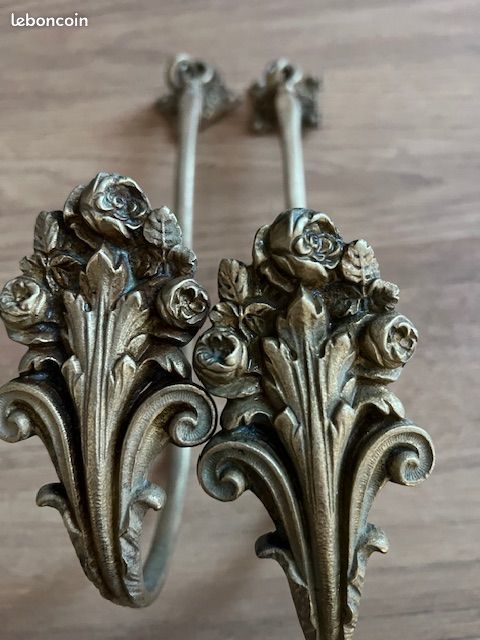 Embrase bronze. 2 paires identiques 50 Laon (02)