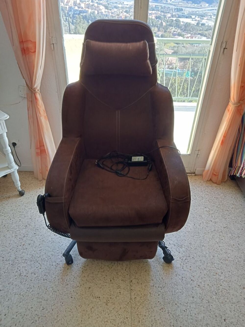 Fauteuil m&eacute;dical Meubles