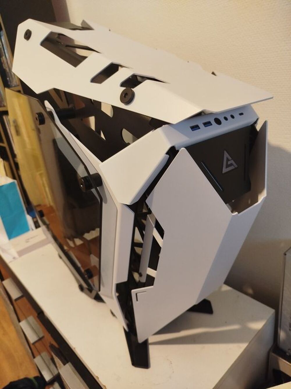 Bo&icirc;tier Antec Torque Midi-Tower - wei&szlig; Matériel informatique