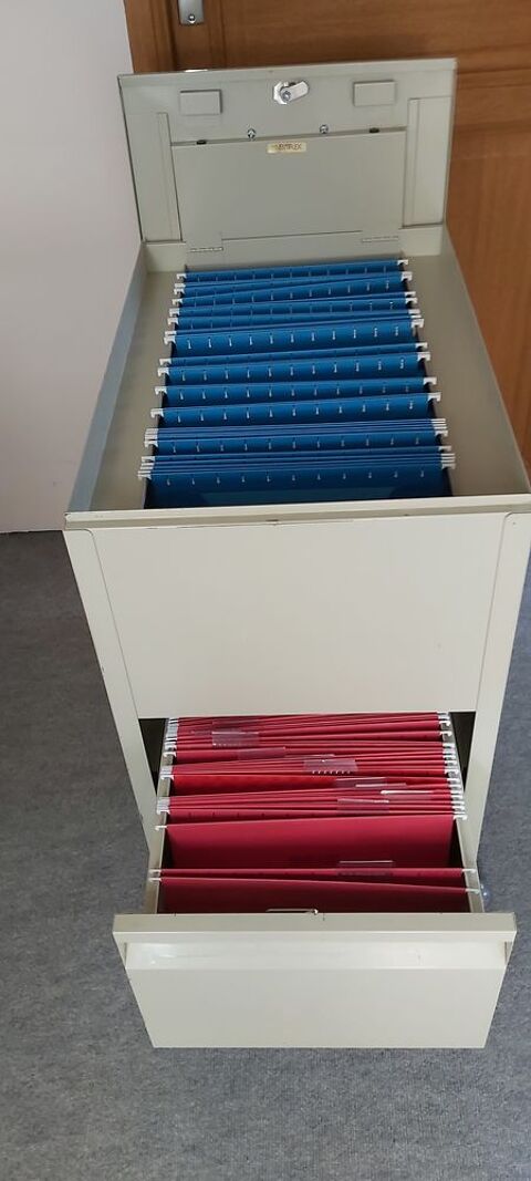 Classeur m�tallique de dossiers Suspendus 50 Penne-d'Agenais (47)