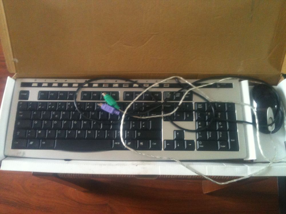 Ensemble clavier et souris ordinateur Matériel informatique