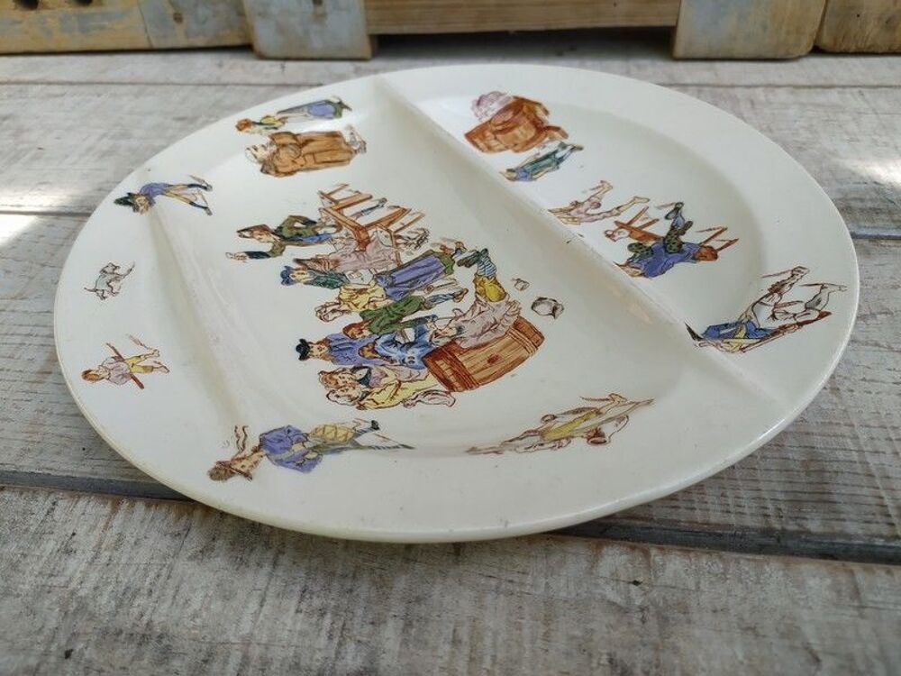 Assiette Fa&iuml;ence de Longwy Sc&egrave;ne Humoristique Taverne ca1880 Décoration