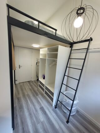  Appartement à louer 2 pièces 27 m²