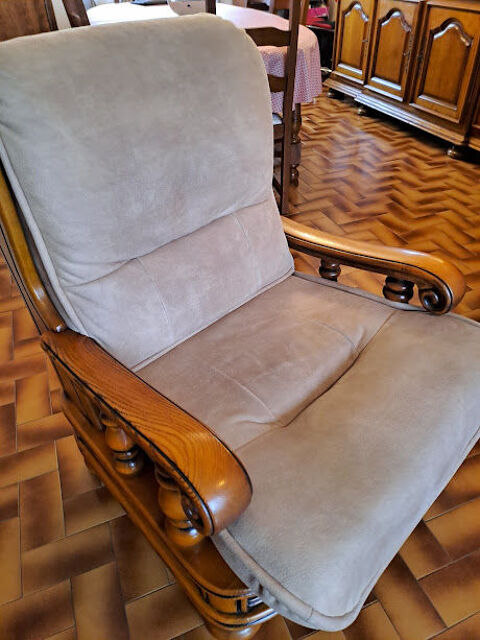 lot de deux fauteuils 200 Digoin (71)