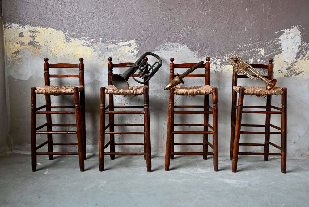 Lot de 4 Tabourets haut de bar ancien en bois et paille Meubles