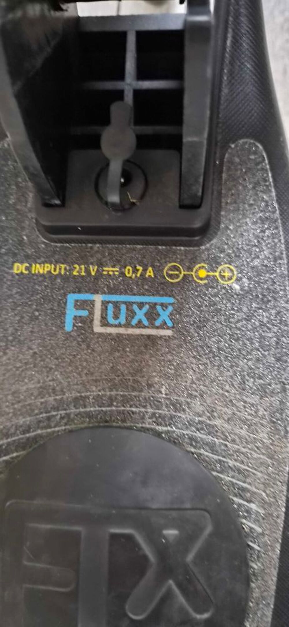 Trottinette &eacute;lectrique E-120 Fluxx €" Id&eacute;al pour d&eacute;buter (d&egrave;s 6 ans) Jeux / jouets