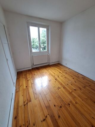  Appartement à louer 4 pièces 58 m²