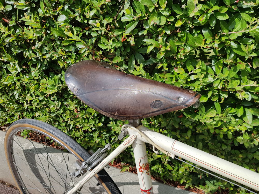 V&eacute;lo course vintage Motobecane Vélos