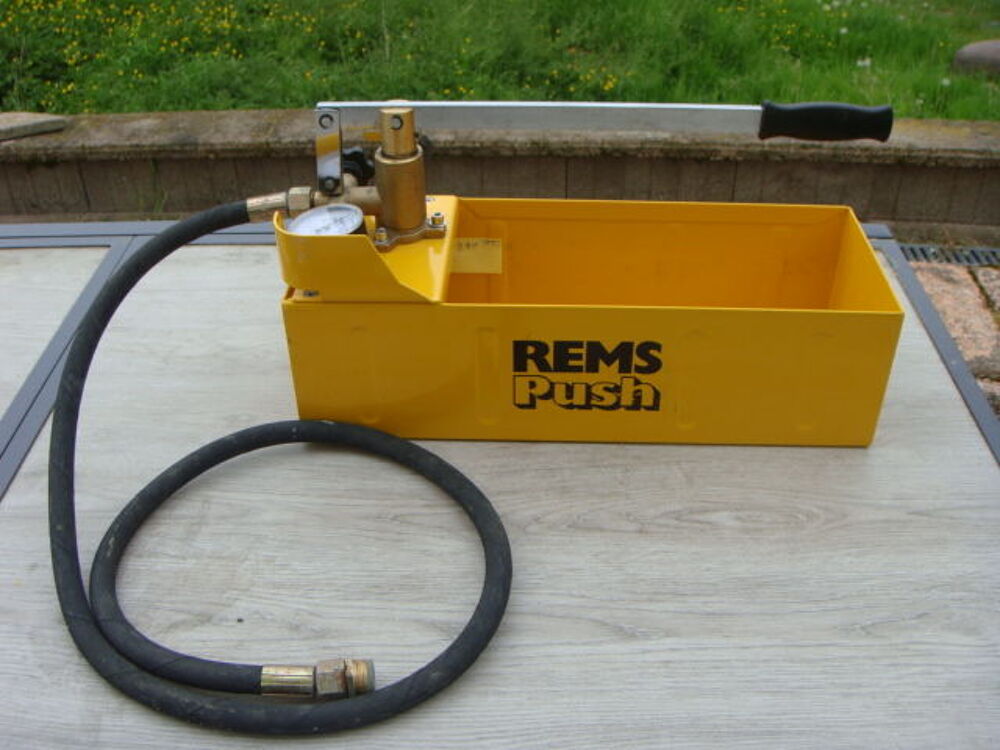 pompe a &eacute;preuve rems push Bricolage