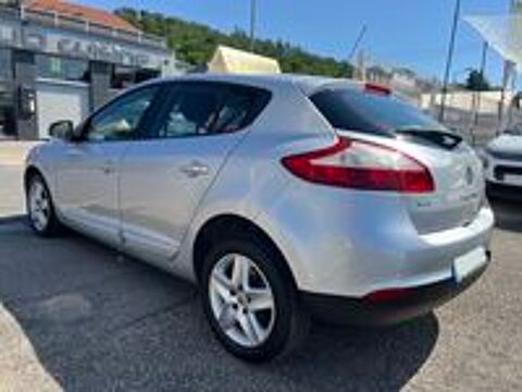 M&eacute;gane III dCi 110 FAP Energy eco2 Business 2014 occasion 42700 Firminy