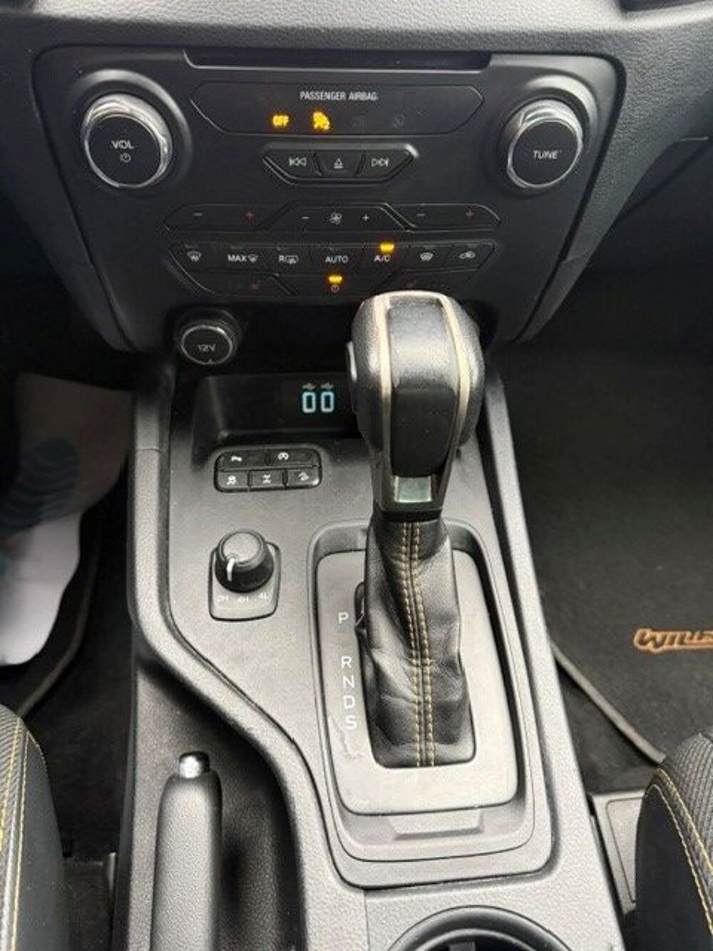 Ranger RANGER SUPER CABINE 2.0 ECOBLUE 213 BV10 LIMITED 2020 occasion 38210 Tullins