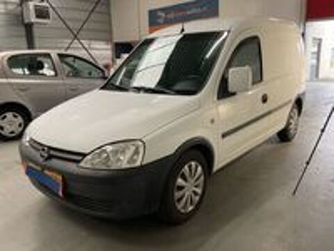 Combo VP Opel Combo 1.7 DI Kasten 2003 occasion 44320 Saint-P&egrave;re-en-Retz