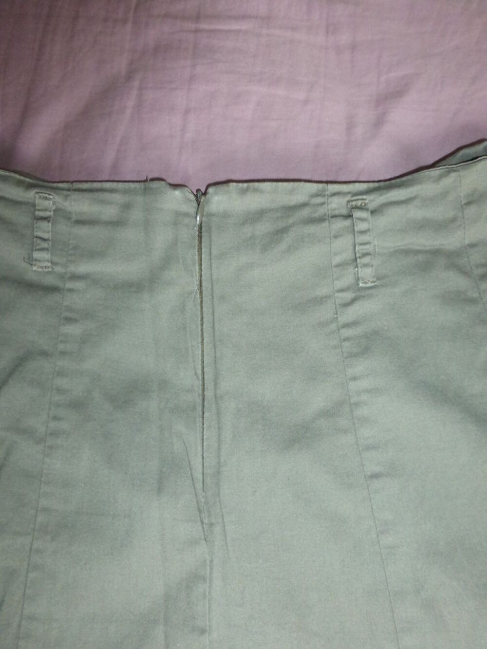 JUPE TRAPEZE KAKI . L Vêtements