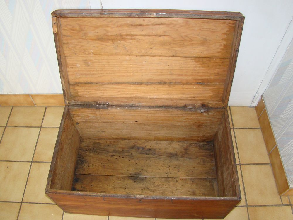 Ancien coffre / malle de voyage en bois - Ann&eacute;es 1900 Meubles