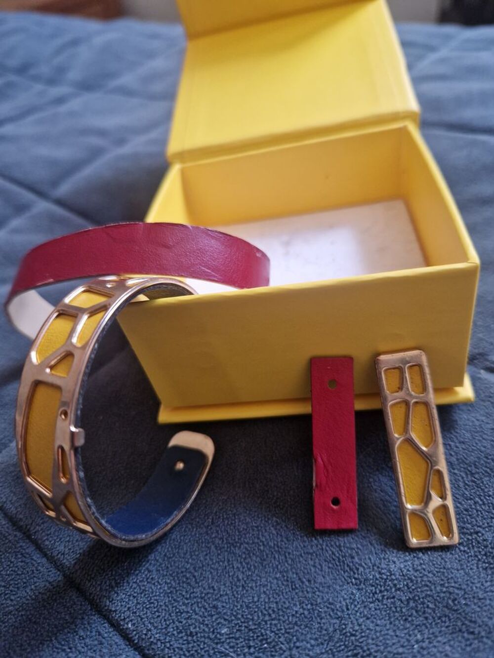 Bracelet et pendentif les Georgettes Bijoux et montres