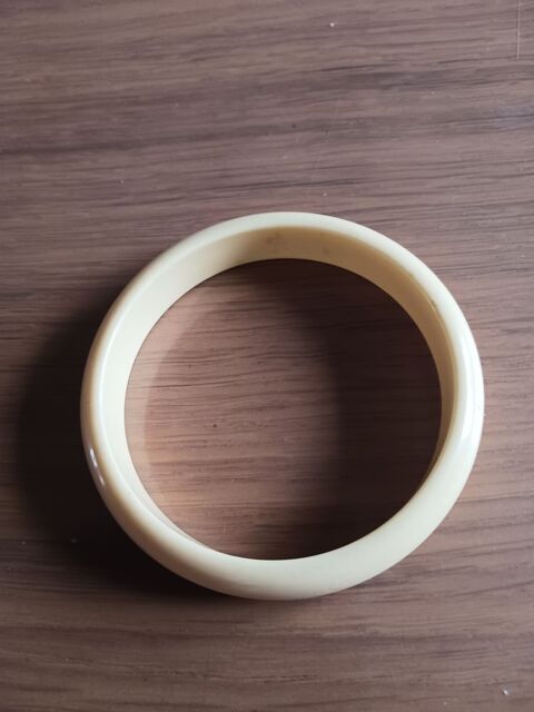 Bracelet rond  30 N�mes (30)