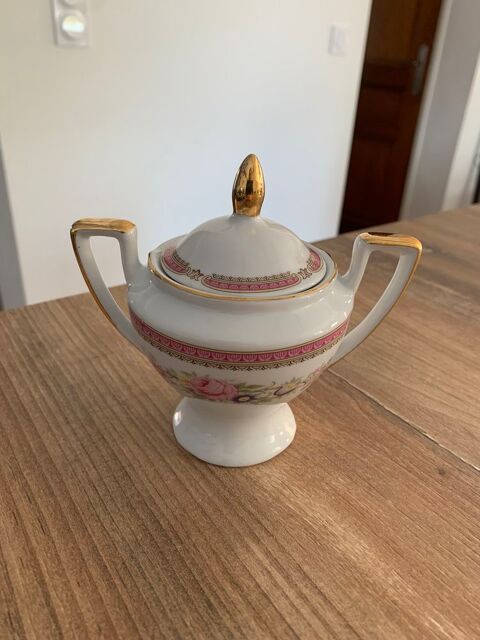 Sucrier vintage en porcelaine de Limoges Saleilles (66)