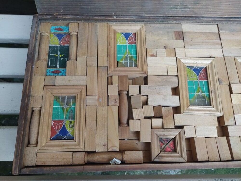 Ancien Jeu de Construction Ch&acirc;teau &agrave; Monter en Bois XIX&egrave;me. Jeux / jouets