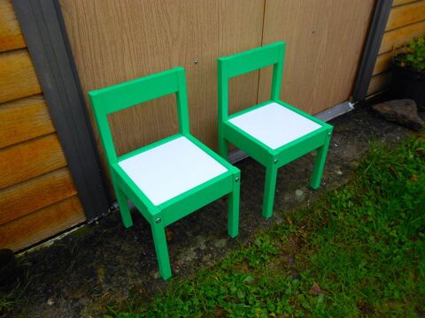 2 Petites Chaises en Bois  Ika  Enfant 10 Saint-Gildas-des-Bois (44)