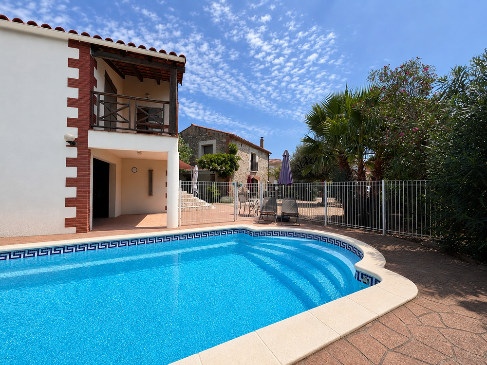 Vente Villa Mas avec piscine et logement vers Collioure 