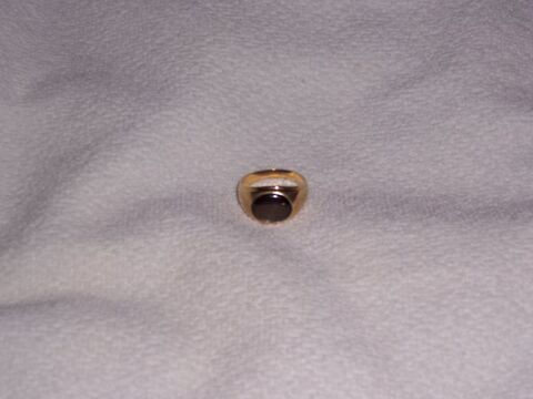 BAGUE EN OR 18 C DE 13 GR AVEC PIERRE + MEDAIL EN OR 18C6 GR 350 Soullans (85)