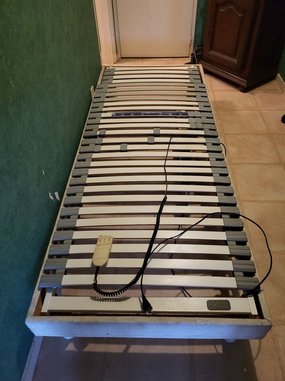 Matelas TAPISSIER (t&eacute;l&eacute;commande &eacute;lectrique t&eacute;te et pieds ) Meubles