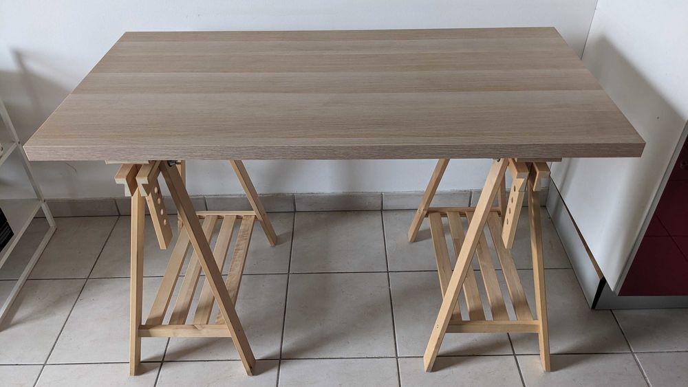 Bureau avec tr&eacute;teau Meubles