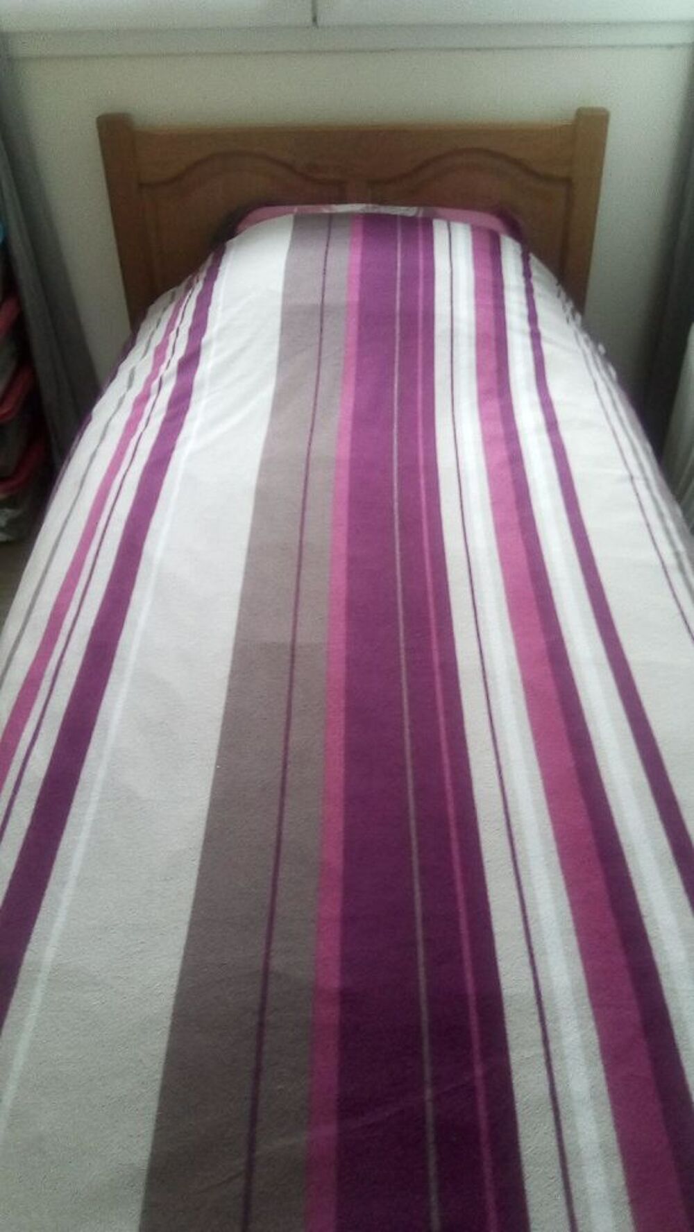 lit 1 personne +sommier + matelas +autres Mobilier enfants