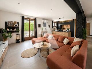 Maison - 7 pièce(s) - 138 m²